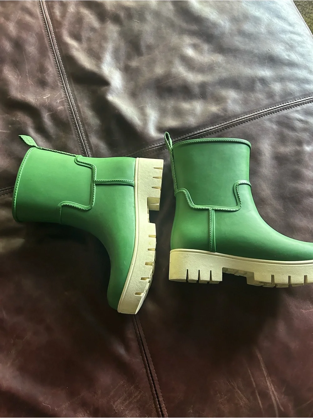 Tory Burch Kids Green Rain Boots with Cream Outsole